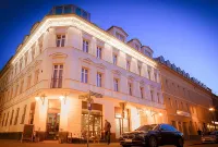 Hotel Bett Und Buch Hotels near Drachen-Wiese an der Ottomar-Geschke-Str