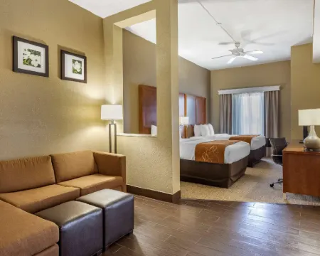 Comfort Suites Batesville Hotels in Batesville