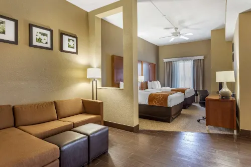 Comfort Suites Batesville Hotels in Batesville