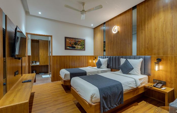 Hotel Surya Executive 3 Star Hotel