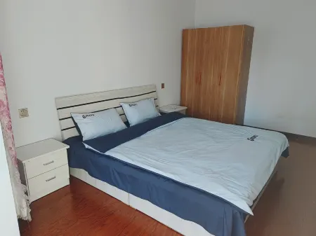 Xia Nazha Apartment (Hada Road) Отели рядом с достопримечательностью «Ulanqab Night · Ice and Snow Carnival»