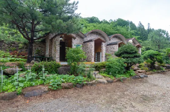 Gwangyang Sukhee's Hwangto Pension