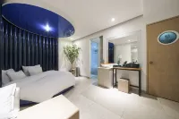 Infinity Hotel - 2-Star