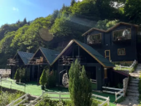 埃德爾伊利贊酒店 Yukarisimsirli Koyu酒店
