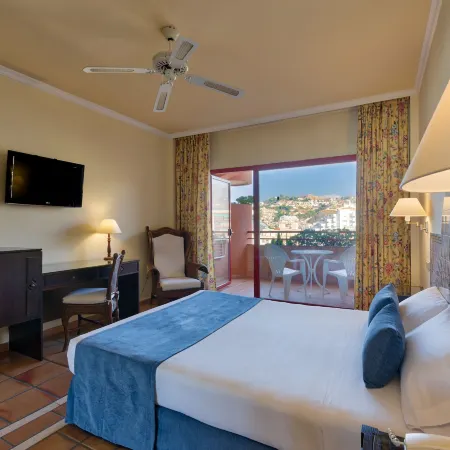 Ibersol Almuñecar Beach & Spa Hotel