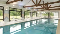 Holiday Inn Calais - Coquelles فنادق في Escalles