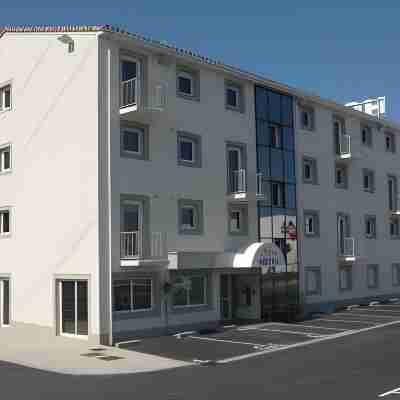 Kyriad Montpellier Ouest Saint Jean de Vedas Hotel Exterior