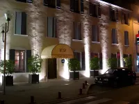 Logis Hôtel - Restaurant Maison Claude Darroze Các khách sạn ở Langon