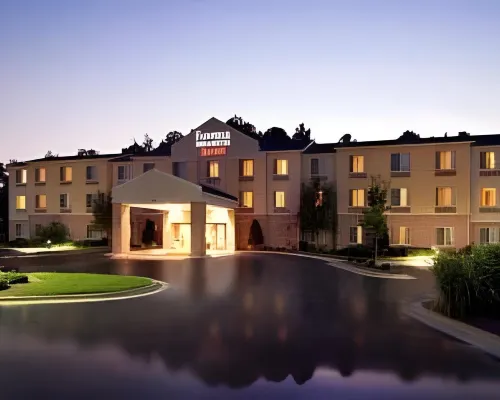 Fairfield Inn & Suites Columbus Hotels in Columbus