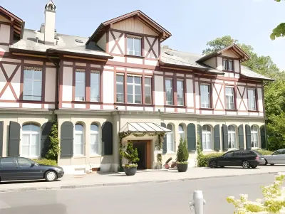 Unique Hotel Innere Enge Hotels in Schupfen
