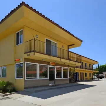 Travelodge by Wyndham Brea