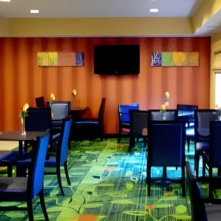 Fairfield Inn & Suites Cincinnati Eastgate