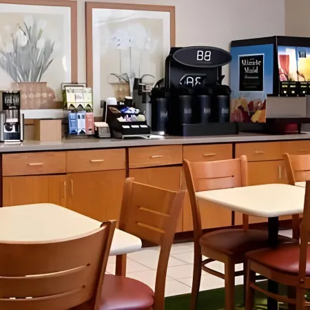 Fairfield Inn & Suites Canton