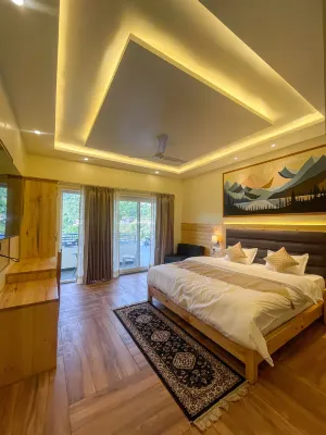 Heryk Hillview Hotel