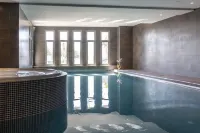 Nemea Appart'Hotel Riviera Nice Aéroport - Hot Tub
