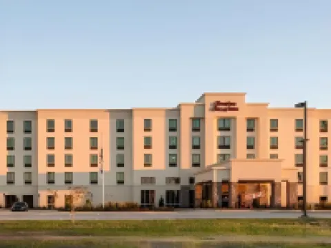 แฮมป์ตัน อินน์แอนด์สวีทส์ กัลฟ์พอร์ต ไอ-10 โรงแรมในกัลฟ์พอร์ต