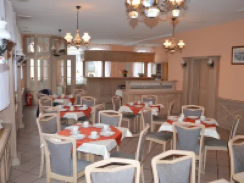 Hotel Zur Eiche メラーネのホテル