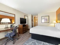 Best Western Inn  Suites Hotels near Schlitterbahn Waterpark New Braunfels