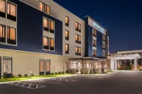 SpringHill Suites Menomonee Falls Hotels near Karl's Country Market (World Famous Sausage)