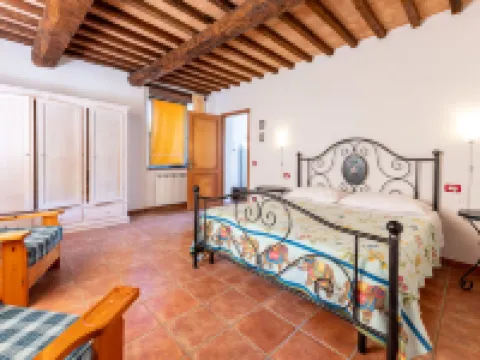 Belvedere Hotels in Montieri