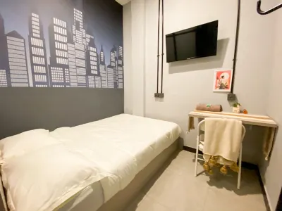 Behomy Urban Suite Bekasi Hotel dekat Makam Pondok Timur