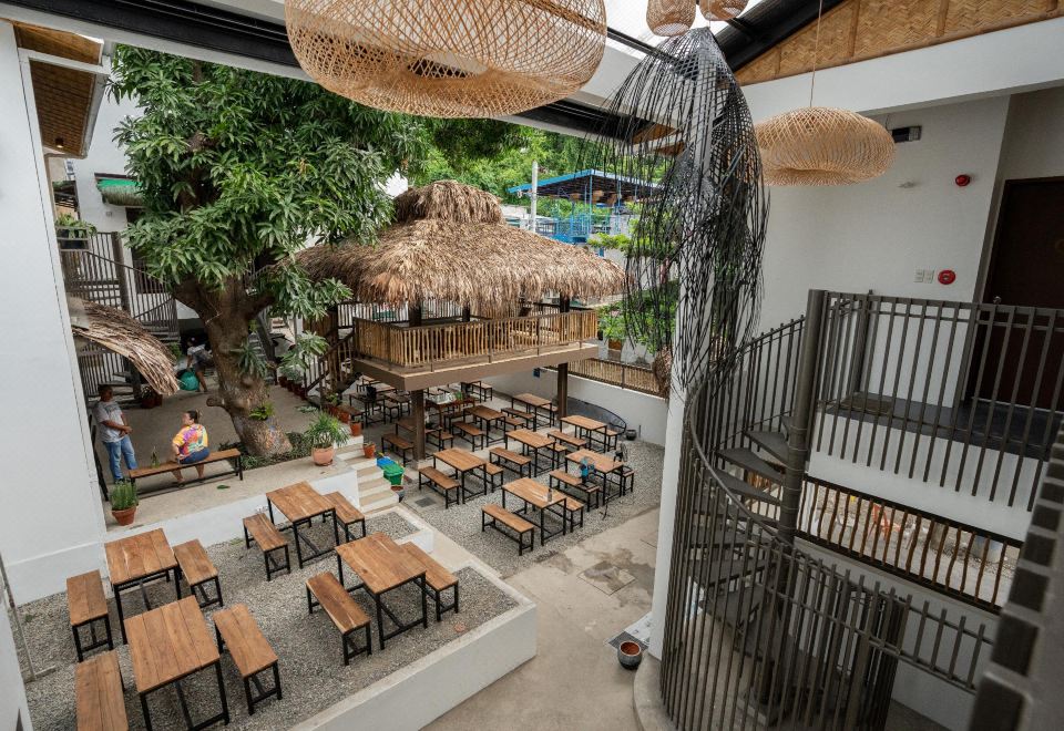 더 서클 호스텔