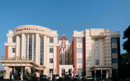 Grand Wahid Hotel Salatiga Отели в г. Tingkir