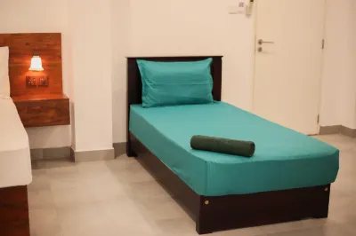 The Regent Grand Hotel Hotel dekat University of Colombo