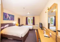 Stables Inn, Aintree Отели в г. Ватерлоо