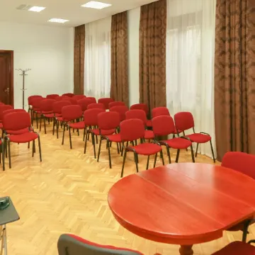 Bucharest Comfort Suites Hotel