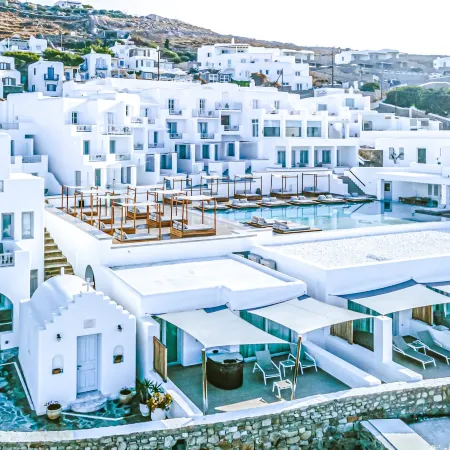 Manoula's Beach Mykonos Resort Отели рядом с достопримечательностью «Пляж Капари»
