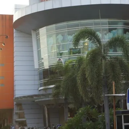 Idoop Hotel by Prasanthi
