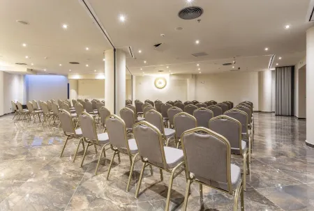 Elysian Luxury Hotel and Spa Отели в г. Messini