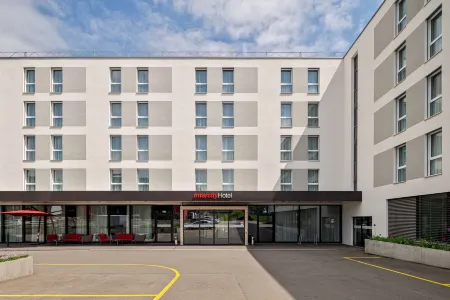 IntercityHotel Zürich Airport Отели в г. Zweidlen
