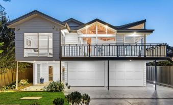 Blairgowrie Beachside Retreat Solar Heated Pool