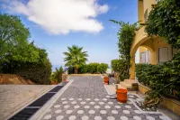 Villa Jewel with Private Pool and Sea View Hotel di Lapithos