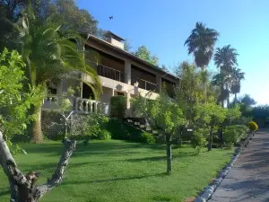 L’Hermitage Hotel & Spa