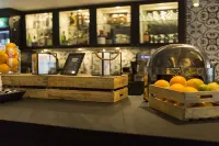 Home Hotel Uman - bar