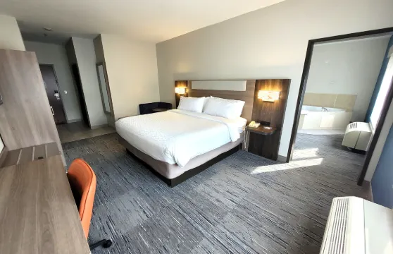 加斯里及埃德蒙北部洲際智選假日套房酒店