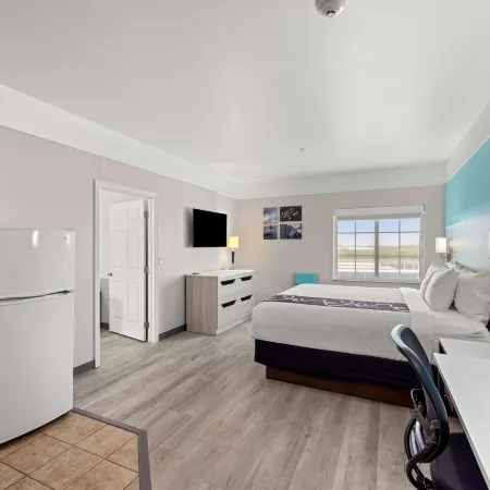 La Quinta Inn & Suites by Wyndham Raymondville
