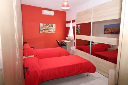 Very Bright Well Kept Apartment Отели в г. Marsaskala