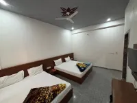 Hotel Ishwar Palace