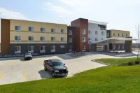 Fairfield Inn & Suites Chillicothe Hotel dekat Dollar Tree