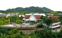 Bukit Daun Hotel and Resort adalah hotel resort terbaik di Kediri Hotel dekat Toko Pertanian FAST Pare