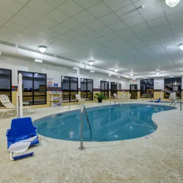 Hampton Inn & Suites Alexandria