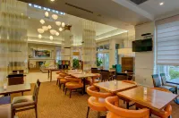 Hilton Garden Inn Norwalk - Bữa sáng
