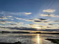 King Size Sun Rise Midcoast Lovely Stay