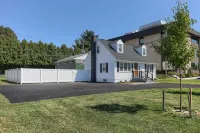 4Bd/2ba home Sleeps 8 *Newly Renovated* 2 minutes to all Hershey attractions! Hotels in Derry Township