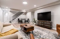 Ultimate Family Escape - 5BR 2.5BA - 2 Living Rooms