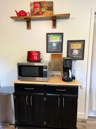 Upscale City Cottage Getaway